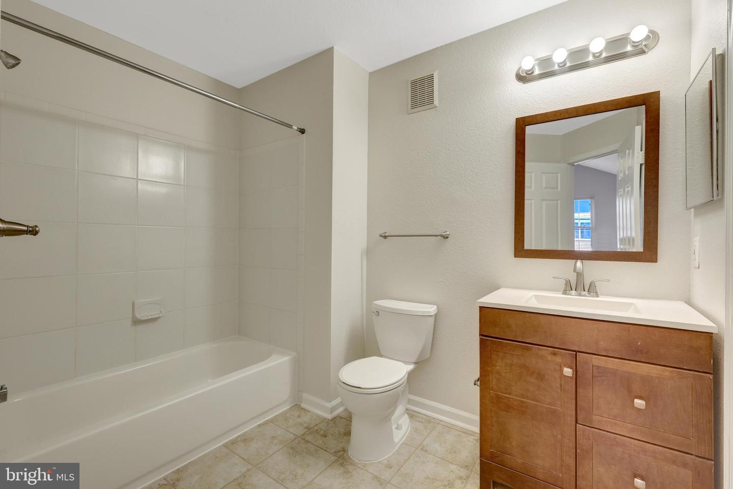 12912 FAIR BRIAR LN, FAIRFAX, Virginia 22033, 2 Bedrooms Bedrooms, ,1 BathroomBathrooms,Residential,For sale,12912 FAIR BRIAR LN,VAFX2277858 MLS # VAFX2277858