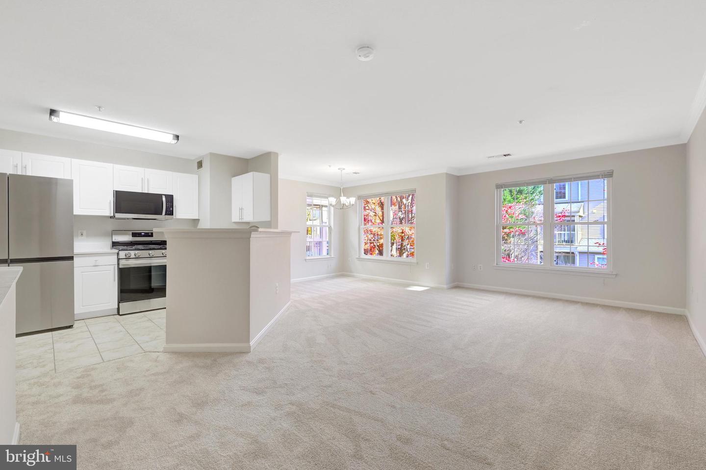 12912 FAIR BRIAR LN, FAIRFAX, Virginia 22033, 2 Bedrooms Bedrooms, ,1 BathroomBathrooms,Residential,For sale,12912 FAIR BRIAR LN,VAFX2277858 MLS # VAFX2277858