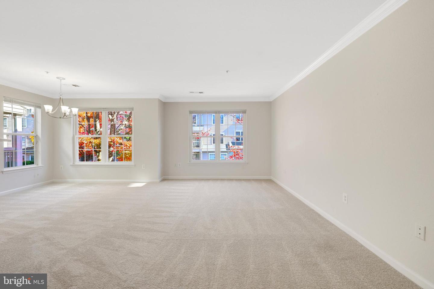 12912 FAIR BRIAR LN, FAIRFAX, Virginia 22033, 2 Bedrooms Bedrooms, ,1 BathroomBathrooms,Residential,For sale,12912 FAIR BRIAR LN,VAFX2277858 MLS # VAFX2277858