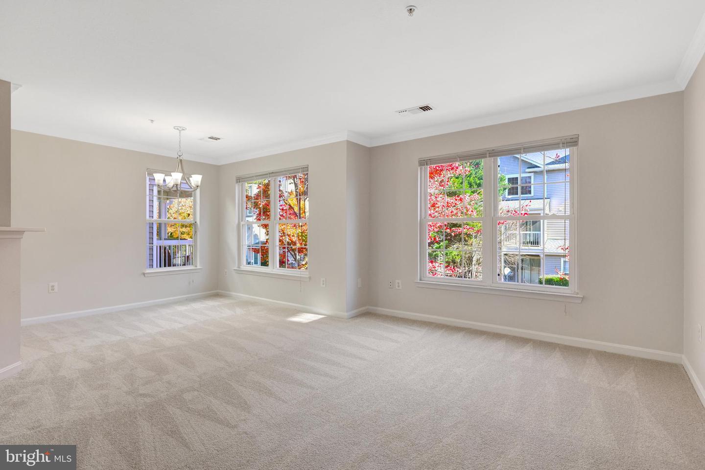 12912 FAIR BRIAR LN, FAIRFAX, Virginia 22033, 2 Bedrooms Bedrooms, ,1 BathroomBathrooms,Residential,For sale,12912 FAIR BRIAR LN,VAFX2277858 MLS # VAFX2277858