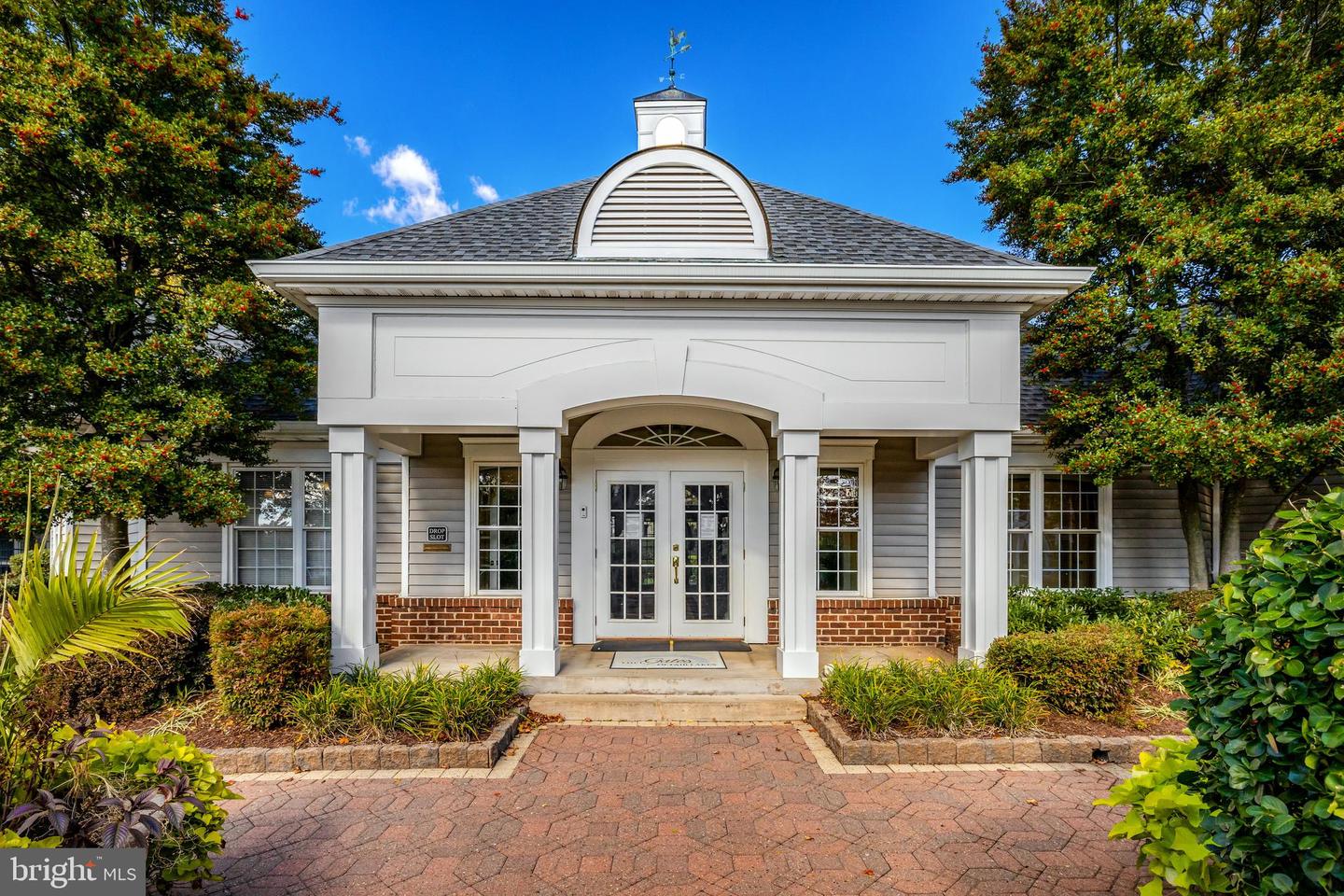 12845 FAIR BRIAR LN, FAIRFAX, Virginia 22033, 2 Bedrooms Bedrooms, ,1 BathroomBathrooms,Residential,For sale,12845 FAIR BRIAR LN,VAFX2277862 MLS # VAFX2277862 12845 FAIR BRIAR LN, FAIRFAX, Virginia 22033, 2 Bedrooms Bedrooms, ,1 BathroomBathrooms,Residential,For sale,12845 FAIR BRIAR LN,VAFX2277862 MLS # VAFX2277862