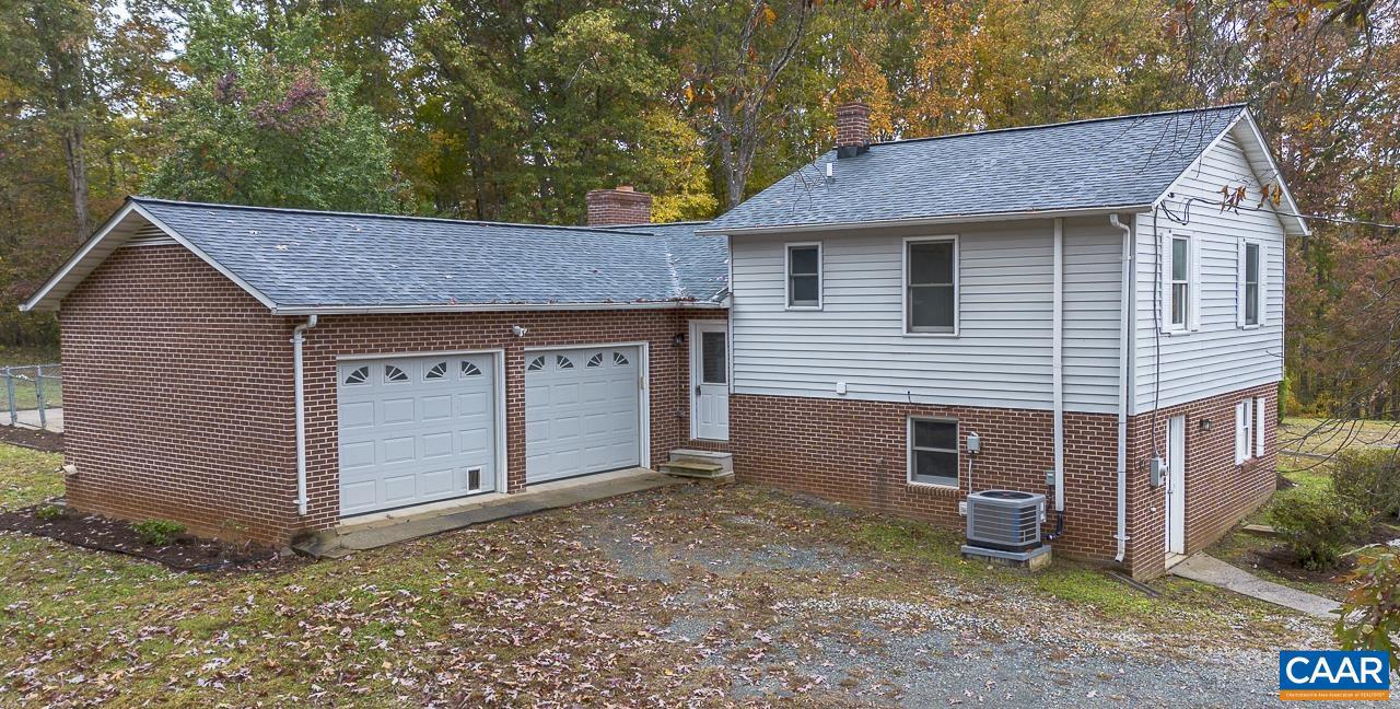 3660 UNION CHURCH RD, GLADSTONE, Virginia 24553, 3 Bedrooms Bedrooms, ,2 BathroomsBathrooms,Residential,For sale,3660 UNION CHURCH RD,670726 MLS # 670726 3660 UNION CHURCH RD, GLADSTONE, Virginia 24553, 3 Bedrooms Bedrooms, ,2 BathroomsBathrooms,Residential,For sale,3660 UNION CHURCH RD,670726 MLS # 670726