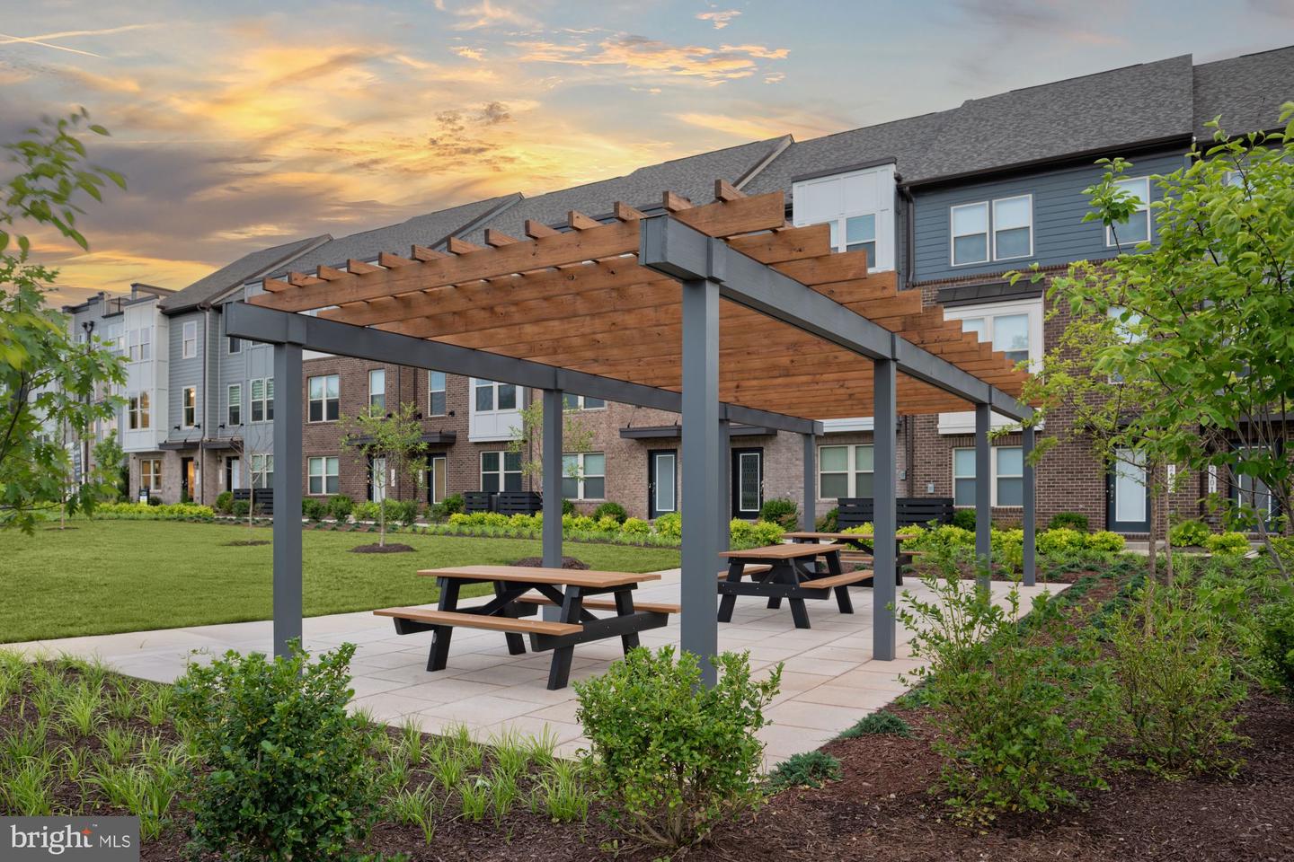 13168 ARCHES RD, HERNDON, Virginia 20170, 4 Bedrooms Bedrooms, ,3 BathroomsBathrooms,Residential,For sale,13168 ARCHES RD,VAFX2277866 MLS # VAFX2277866 13168 ARCHES RD, HERNDON, Virginia 20170, 4 Bedrooms Bedrooms, ,3 BathroomsBathrooms,Residential,For sale,13168 ARCHES RD,VAFX2277866 MLS # VAFX2277866