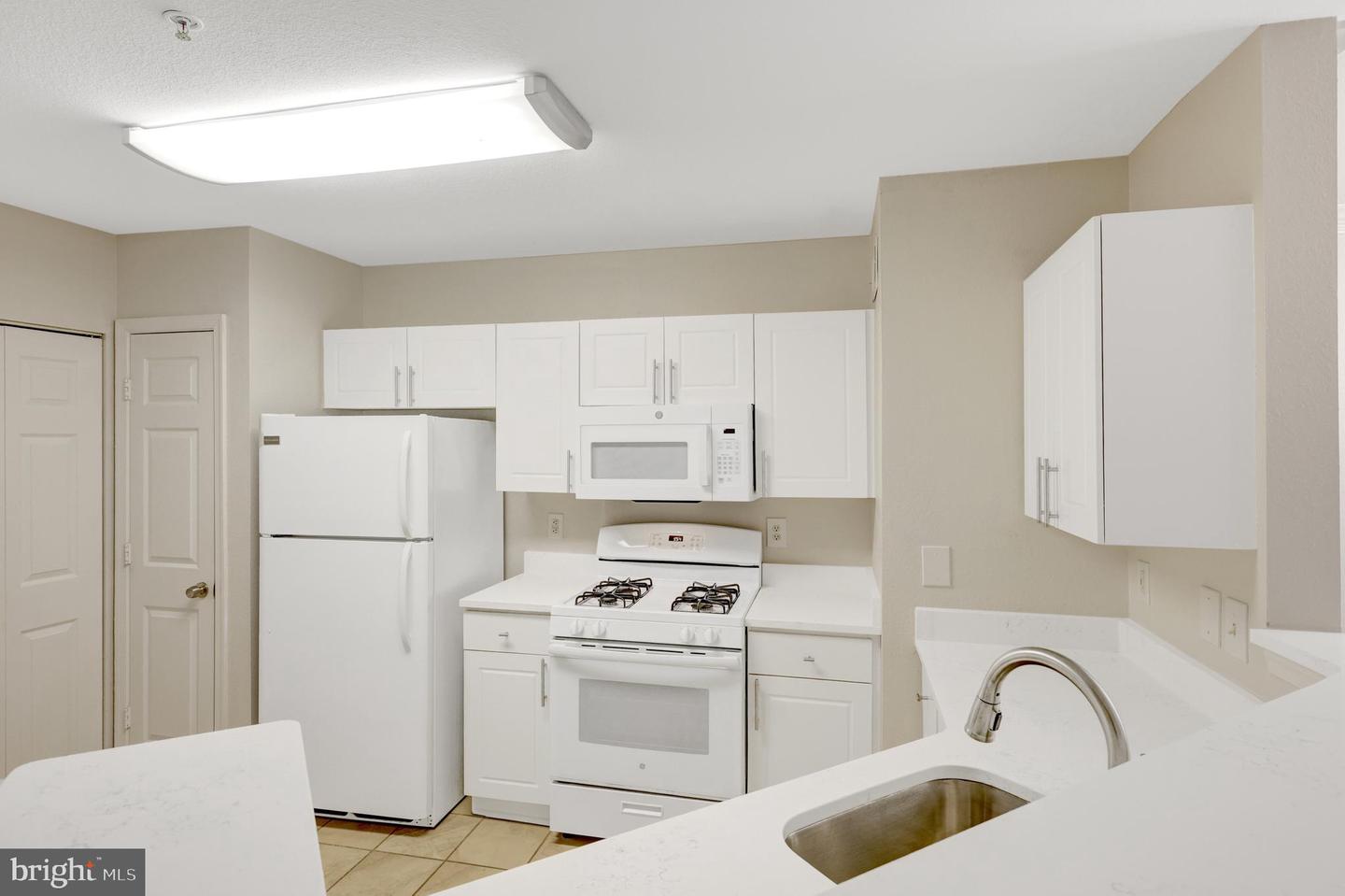 12737 FAIR BRIAR LN, FAIRFAX, Virginia 22033, 2 Bedrooms Bedrooms, ,1 BathroomBathrooms,Residential,For sale,12737 FAIR BRIAR LN,VAFX2277874 MLS # VAFX2277874 12737 FAIR BRIAR LN, FAIRFAX, Virginia 22033, 2 Bedrooms Bedrooms, ,1 BathroomBathrooms,Residential,For sale,12737 FAIR BRIAR LN,VAFX2277874 MLS # VAFX2277874