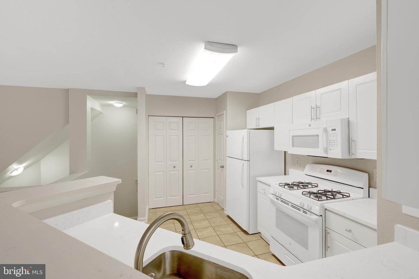 12737 FAIR BRIAR LN, FAIRFAX, Virginia 22033, 2 Bedrooms Bedrooms, ,1 BathroomBathrooms,Residential,For sale,12737 FAIR BRIAR LN,VAFX2277874 MLS # VAFX2277874 12737 FAIR BRIAR LN, FAIRFAX, Virginia 22033, 2 Bedrooms Bedrooms, ,1 BathroomBathrooms,Residential,For sale,12737 FAIR BRIAR LN,VAFX2277874 MLS # VAFX2277874