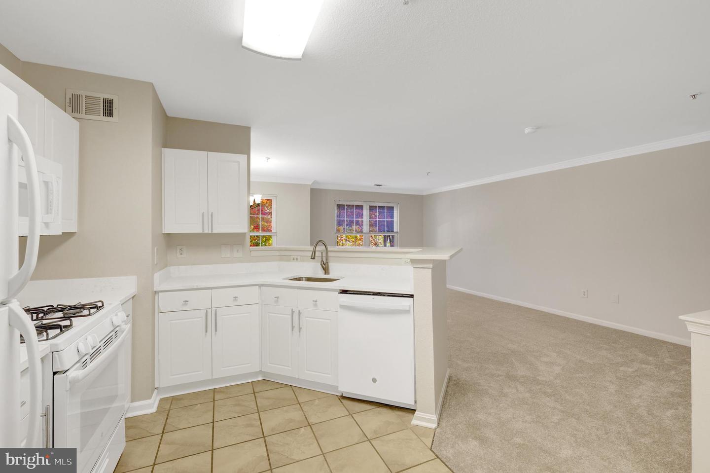 12737 FAIR BRIAR LN, FAIRFAX, Virginia 22033, 2 Bedrooms Bedrooms, ,1 BathroomBathrooms,Residential,For sale,12737 FAIR BRIAR LN,VAFX2277874 MLS # VAFX2277874 12737 FAIR BRIAR LN, FAIRFAX, Virginia 22033, 2 Bedrooms Bedrooms, ,1 BathroomBathrooms,Residential,For sale,12737 FAIR BRIAR LN,VAFX2277874 MLS # VAFX2277874