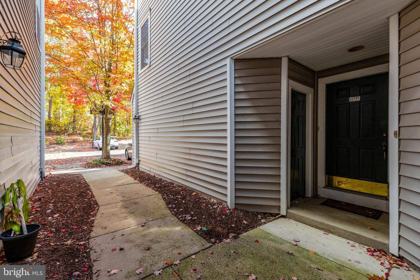 12737 FAIR BRIAR LN, FAIRFAX, Virginia 22033, 2 Bedrooms Bedrooms, ,1 BathroomBathrooms,Residential,For sale,12737 FAIR BRIAR LN,VAFX2277874 MLS # VAFX2277874 12737 FAIR BRIAR LN, FAIRFAX, Virginia 22033, 2 Bedrooms Bedrooms, ,1 BathroomBathrooms,Residential,For sale,12737 FAIR BRIAR LN,VAFX2277874 MLS # VAFX2277874