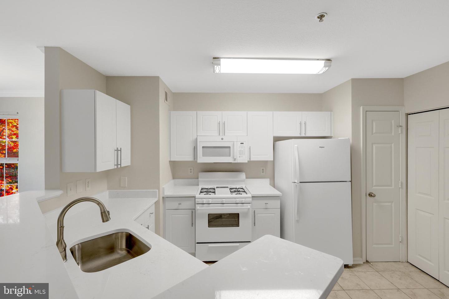 12855 FAIR BRIAR LN, FAIRFAX, Virginia 22033, 2 Bedrooms Bedrooms, ,1 BathroomBathrooms,Residential,For sale,12855 FAIR BRIAR LN,VAFX2277878 MLS # VAFX2277878 12855 FAIR BRIAR LN, FAIRFAX, Virginia 22033, 2 Bedrooms Bedrooms, ,1 BathroomBathrooms,Residential,For sale,12855 FAIR BRIAR LN,VAFX2277878 MLS # VAFX2277878