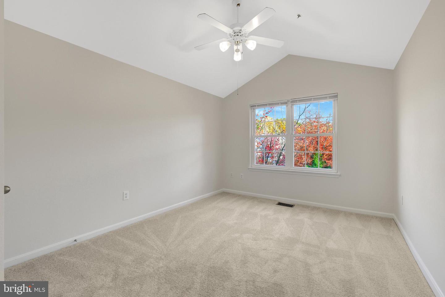 12855 FAIR BRIAR LN, FAIRFAX, Virginia 22033, 2 Bedrooms Bedrooms, ,1 BathroomBathrooms,Residential,For sale,12855 FAIR BRIAR LN,VAFX2277878 MLS # VAFX2277878 12855 FAIR BRIAR LN, FAIRFAX, Virginia 22033, 2 Bedrooms Bedrooms, ,1 BathroomBathrooms,Residential,For sale,12855 FAIR BRIAR LN,VAFX2277878 MLS # VAFX2277878