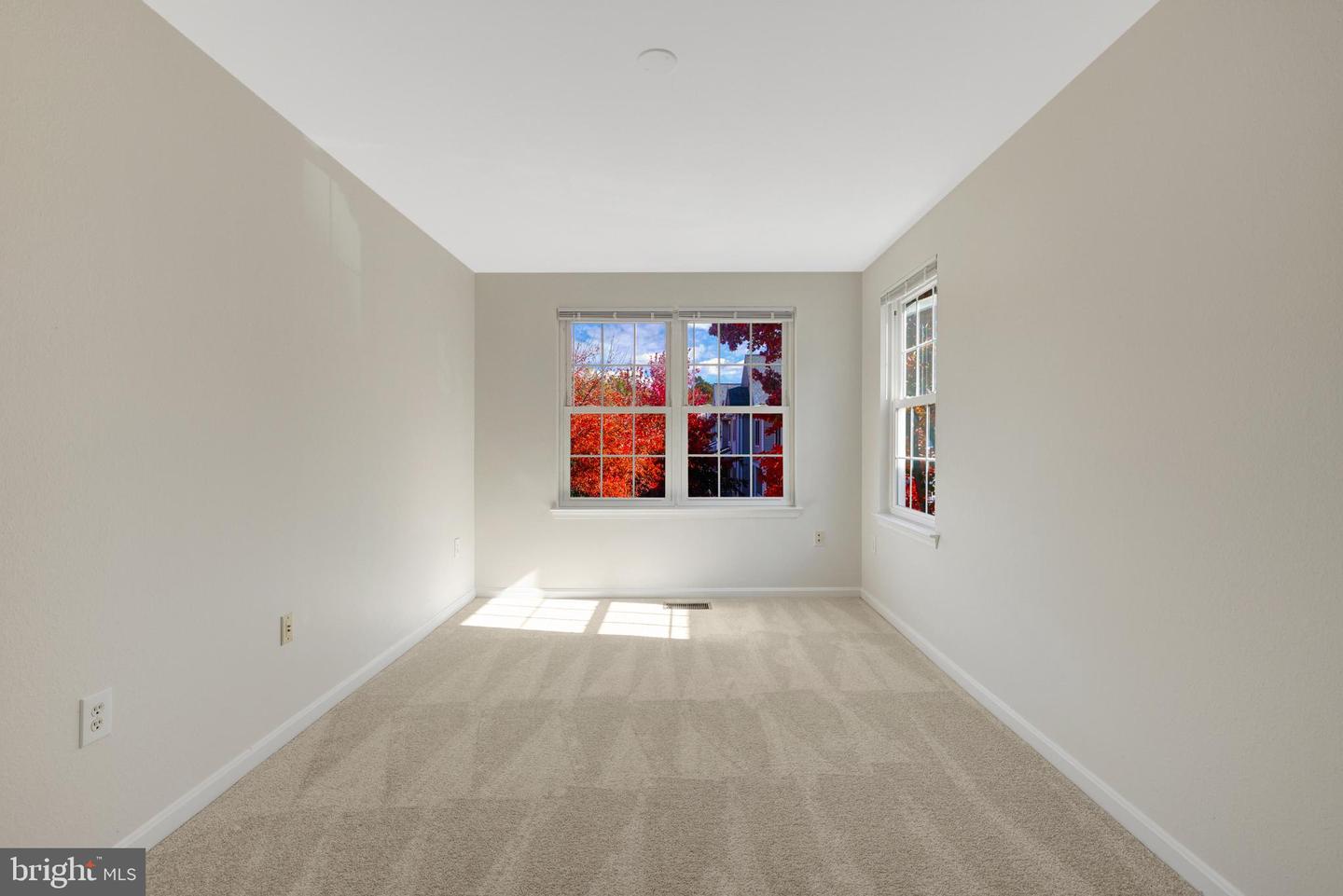 12855 FAIR BRIAR LN, FAIRFAX, Virginia 22033, 2 Bedrooms Bedrooms, ,1 BathroomBathrooms,Residential,For sale,12855 FAIR BRIAR LN,VAFX2277878 MLS # VAFX2277878 12855 FAIR BRIAR LN, FAIRFAX, Virginia 22033, 2 Bedrooms Bedrooms, ,1 BathroomBathrooms,Residential,For sale,12855 FAIR BRIAR LN,VAFX2277878 MLS # VAFX2277878