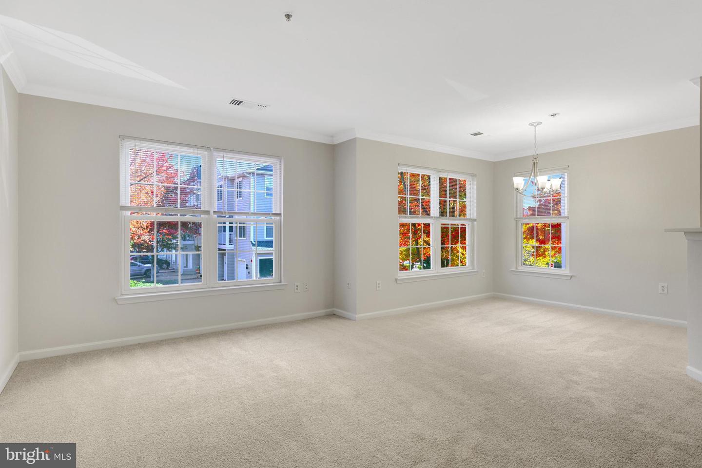 12855 FAIR BRIAR LN, FAIRFAX, Virginia 22033, 2 Bedrooms Bedrooms, ,1 BathroomBathrooms,Residential,For sale,12855 FAIR BRIAR LN,VAFX2277878 MLS # VAFX2277878 12855 FAIR BRIAR LN, FAIRFAX, Virginia 22033, 2 Bedrooms Bedrooms, ,1 BathroomBathrooms,Residential,For sale,12855 FAIR BRIAR LN,VAFX2277878 MLS # VAFX2277878