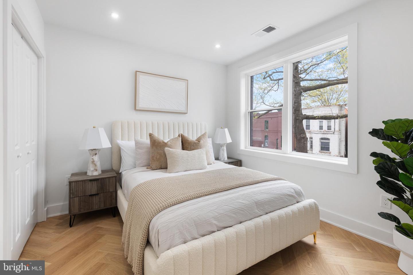 1124 FLORIDA NE #303, WASHINGTON, District Of Columbia 20002, 1 Bedroom Bedrooms, ,1 BathroomBathrooms,Residential,For sale,1124 FLORIDA NE #303,DCDC2230450 MLS # DCDC2230450 1124 FLORIDA NE #303, WASHINGTON, District Of Columbia 20002, 1 Bedroom Bedrooms, ,1 BathroomBathrooms,Residential,For sale,1124 FLORIDA NE #303,DCDC2230450 MLS # DCDC2230450