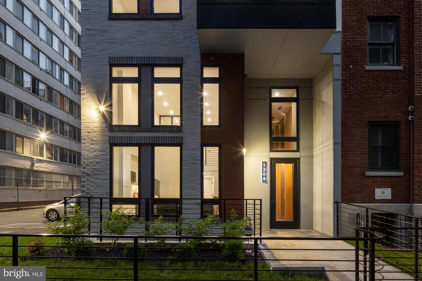 1208 M ST NW #52, WASHINGTON, District Of Columbia 20005, 2 Bedrooms Bedrooms, ,2 BathroomsBathrooms,Residential,For sale,1208 M ST NW #52,DCDC2230456 MLS # DCDC2230456 1208 M ST NW #52, WASHINGTON, District Of Columbia 20005, 2 Bedrooms Bedrooms, ,2 BathroomsBathrooms,Residential,For sale,1208 M ST NW #52,DCDC2230456 MLS # DCDC2230456