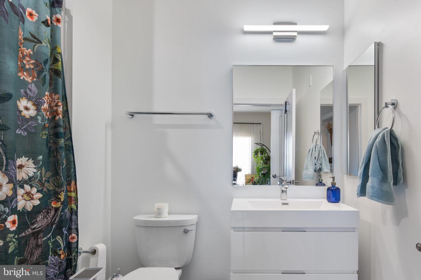 701 SWANN AVE #611, ALEXANDRIA, Virginia 22301, 2 Bedrooms Bedrooms, ,3 BathroomsBathrooms,Residential,For sale,701 SWANN AVE #611,VAAX2051502 MLS # VAAX2051502 701 SWANN AVE #611, ALEXANDRIA, Virginia 22301, 2 Bedrooms Bedrooms, ,3 BathroomsBathrooms,Residential,For sale,701 SWANN AVE #611,VAAX2051502 MLS # VAAX2051502