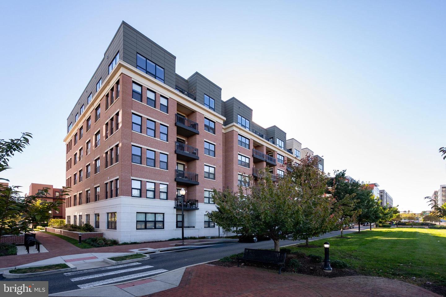 701 SWANN AVE #611, ALEXANDRIA, Virginia 22301, 2 Bedrooms Bedrooms, ,3 BathroomsBathrooms,Residential,For sale,701 SWANN AVE #611,VAAX2051502 MLS # VAAX2051502 701 SWANN AVE #611, ALEXANDRIA, Virginia 22301, 2 Bedrooms Bedrooms, ,3 BathroomsBathrooms,Residential,For sale,701 SWANN AVE #611,VAAX2051502 MLS # VAAX2051502