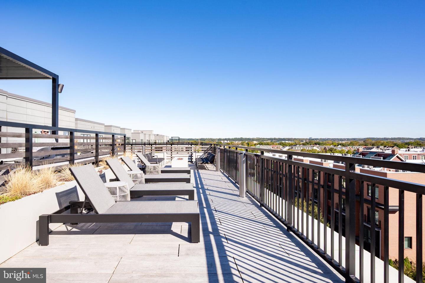 701 SWANN AVE #611, ALEXANDRIA, Virginia 22301, 2 Bedrooms Bedrooms, ,3 BathroomsBathrooms,Residential,For sale,701 SWANN AVE #611,VAAX2051502 MLS # VAAX2051502 701 SWANN AVE #611, ALEXANDRIA, Virginia 22301, 2 Bedrooms Bedrooms, ,3 BathroomsBathrooms,Residential,For sale,701 SWANN AVE #611,VAAX2051502 MLS # VAAX2051502