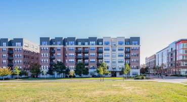 701 SWANN AVE #611, ALEXANDRIA, Virginia 22301, 2 Bedrooms Bedrooms, ,3 BathroomsBathrooms,Residential,For sale,701 SWANN AVE #611,VAAX2051502 MLS # VAAX2051502