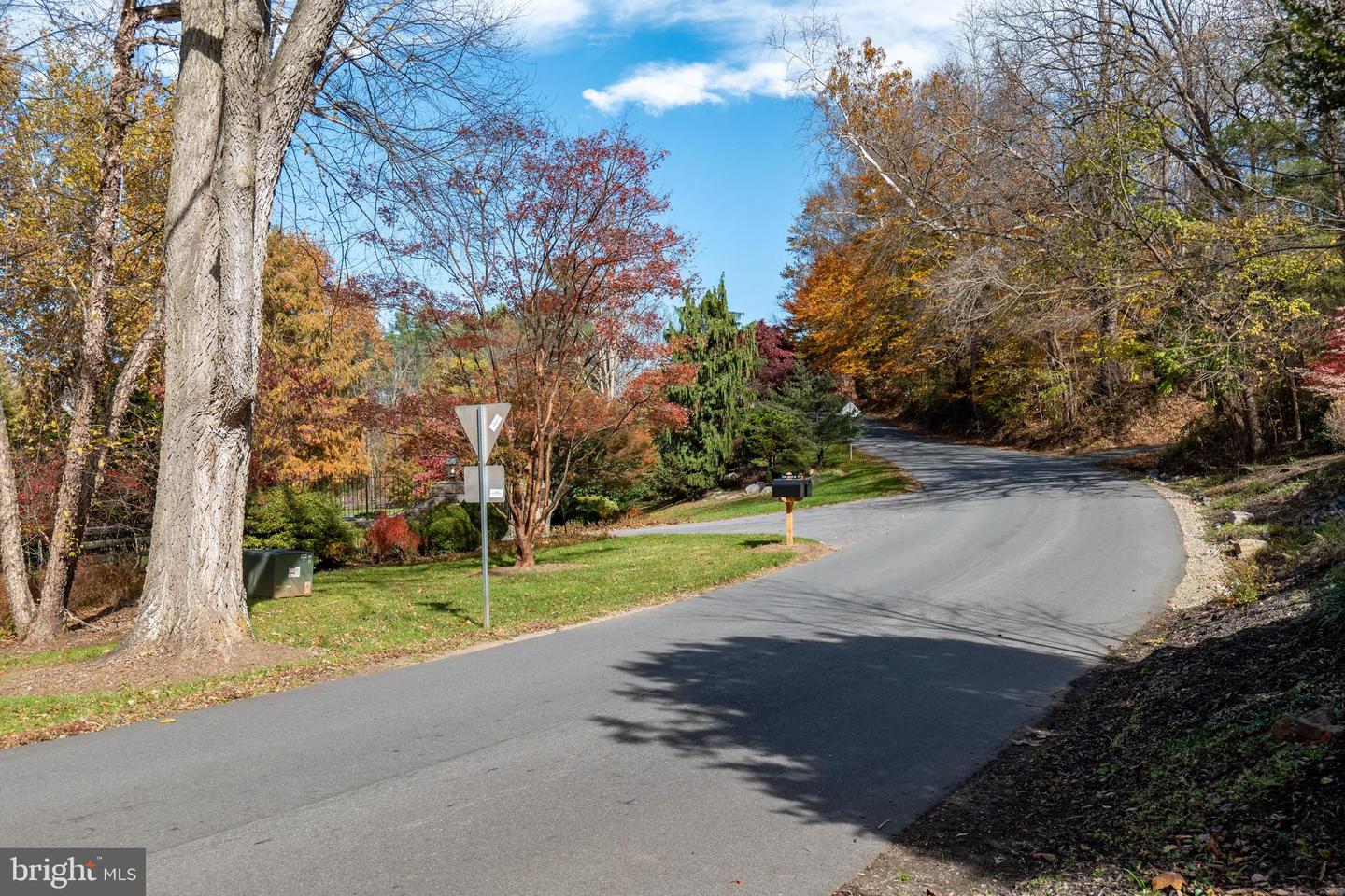 13232 LOYALTY RD, LEESBURG, Virginia 20176, 3 Bedrooms Bedrooms, ,3 BathroomsBathrooms,Residential,For sale,13232 LOYALTY RD,VALO2110538 MLS # VALO2110538 13232 LOYALTY RD, LEESBURG, Virginia 20176, 3 Bedrooms Bedrooms, ,3 BathroomsBathrooms,Residential,For sale,13232 LOYALTY RD,VALO2110538 MLS # VALO2110538