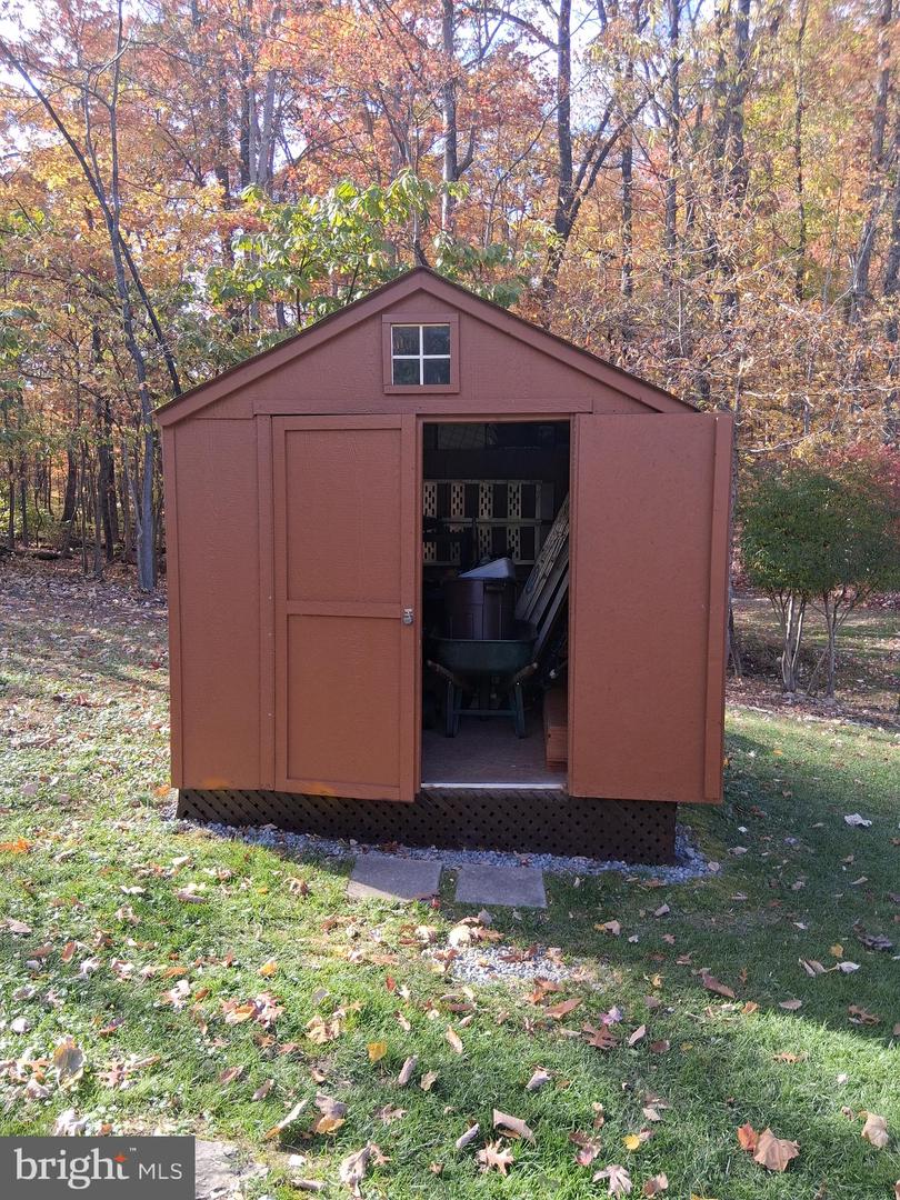 246 LAUREL LN, BLUEMONT, Virginia 20135, 2 Bedrooms Bedrooms, ,2 BathroomsBathrooms,Residential,For sale,246 LAUREL LN,VACL2006202 MLS # VACL2006202 246 LAUREL LN, BLUEMONT, Virginia 20135, 2 Bedrooms Bedrooms, ,2 BathroomsBathrooms,Residential,For sale,246 LAUREL LN,VACL2006202 MLS # VACL2006202