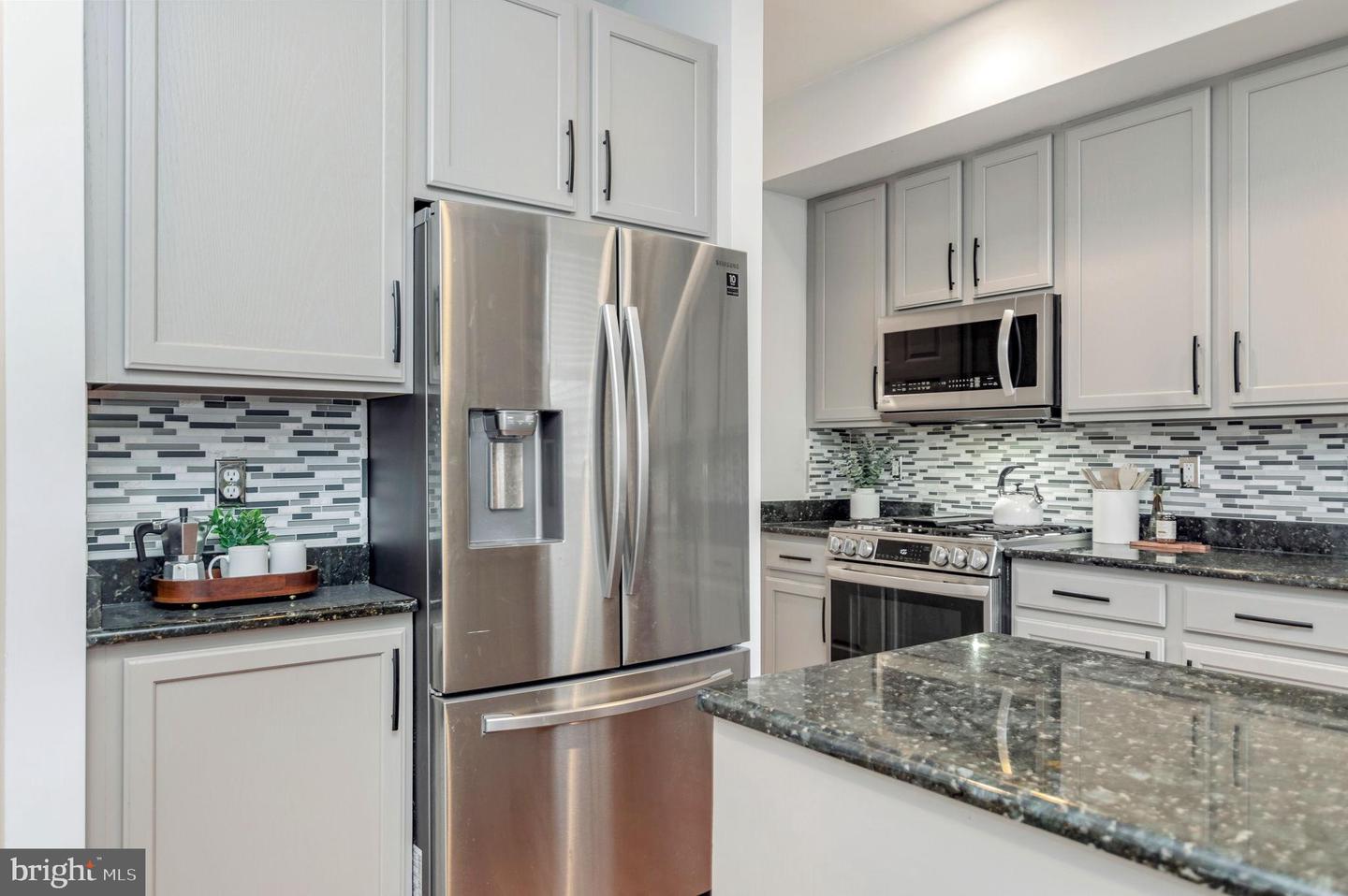 253 14TH ST SE #A, WASHINGTON, District Of Columbia 20003, 3 Bedrooms Bedrooms, 6 Rooms Rooms,2 BathroomsBathrooms,Residential,For sale,253 14TH ST SE #A,DCDC2230514 MLS # DCDC2230514 253 14TH ST SE #A, WASHINGTON, District Of Columbia 20003, 3 Bedrooms Bedrooms, 6 Rooms Rooms,2 BathroomsBathrooms,Residential,For sale,253 14TH ST SE #A,DCDC2230514 MLS # DCDC2230514