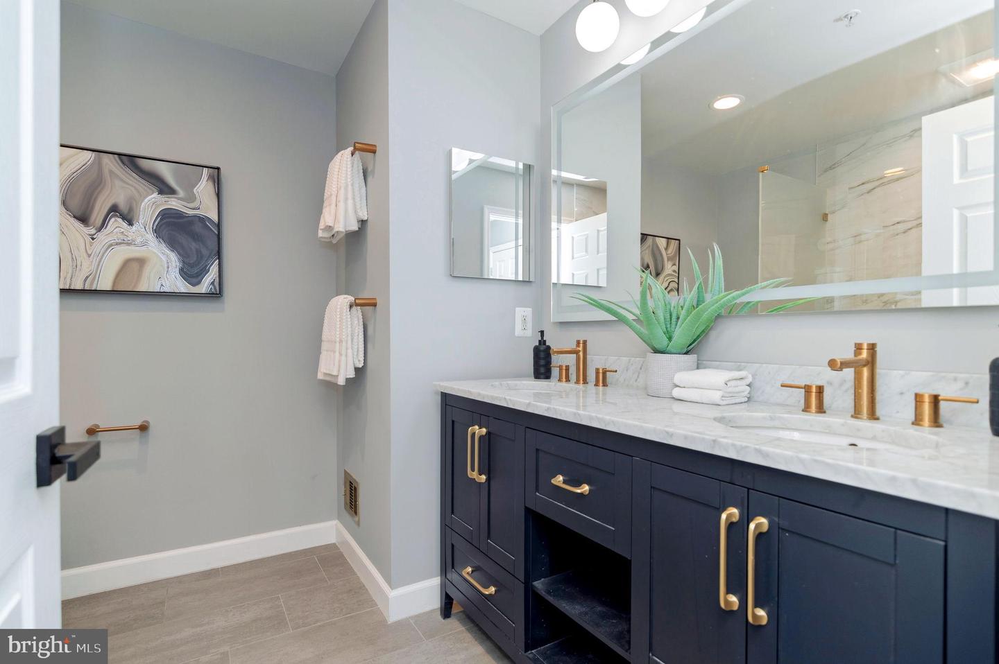 253 14TH ST SE #A, WASHINGTON, District Of Columbia 20003, 3 Bedrooms Bedrooms, 6 Rooms Rooms,2 BathroomsBathrooms,Residential,For sale,253 14TH ST SE #A,DCDC2230514 MLS # DCDC2230514 253 14TH ST SE #A, WASHINGTON, District Of Columbia 20003, 3 Bedrooms Bedrooms, 6 Rooms Rooms,2 BathroomsBathrooms,Residential,For sale,253 14TH ST SE #A,DCDC2230514 MLS # DCDC2230514