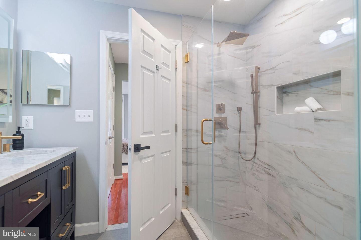 253 14TH ST SE #A, WASHINGTON, District Of Columbia 20003, 3 Bedrooms Bedrooms, 6 Rooms Rooms,2 BathroomsBathrooms,Residential,For sale,253 14TH ST SE #A,DCDC2230514 MLS # DCDC2230514 253 14TH ST SE #A, WASHINGTON, District Of Columbia 20003, 3 Bedrooms Bedrooms, 6 Rooms Rooms,2 BathroomsBathrooms,Residential,For sale,253 14TH ST SE #A,DCDC2230514 MLS # DCDC2230514