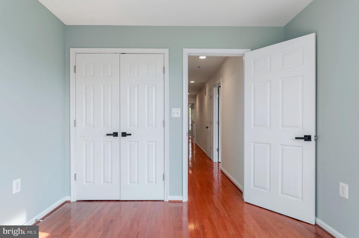 253 14TH ST SE #A, WASHINGTON, District Of Columbia 20003, 3 Bedrooms Bedrooms, 6 Rooms Rooms,2 BathroomsBathrooms,Residential,For sale,253 14TH ST SE #A,DCDC2230514 MLS # DCDC2230514 253 14TH ST SE #A, WASHINGTON, District Of Columbia 20003, 3 Bedrooms Bedrooms, 6 Rooms Rooms,2 BathroomsBathrooms,Residential,For sale,253 14TH ST SE #A,DCDC2230514 MLS # DCDC2230514