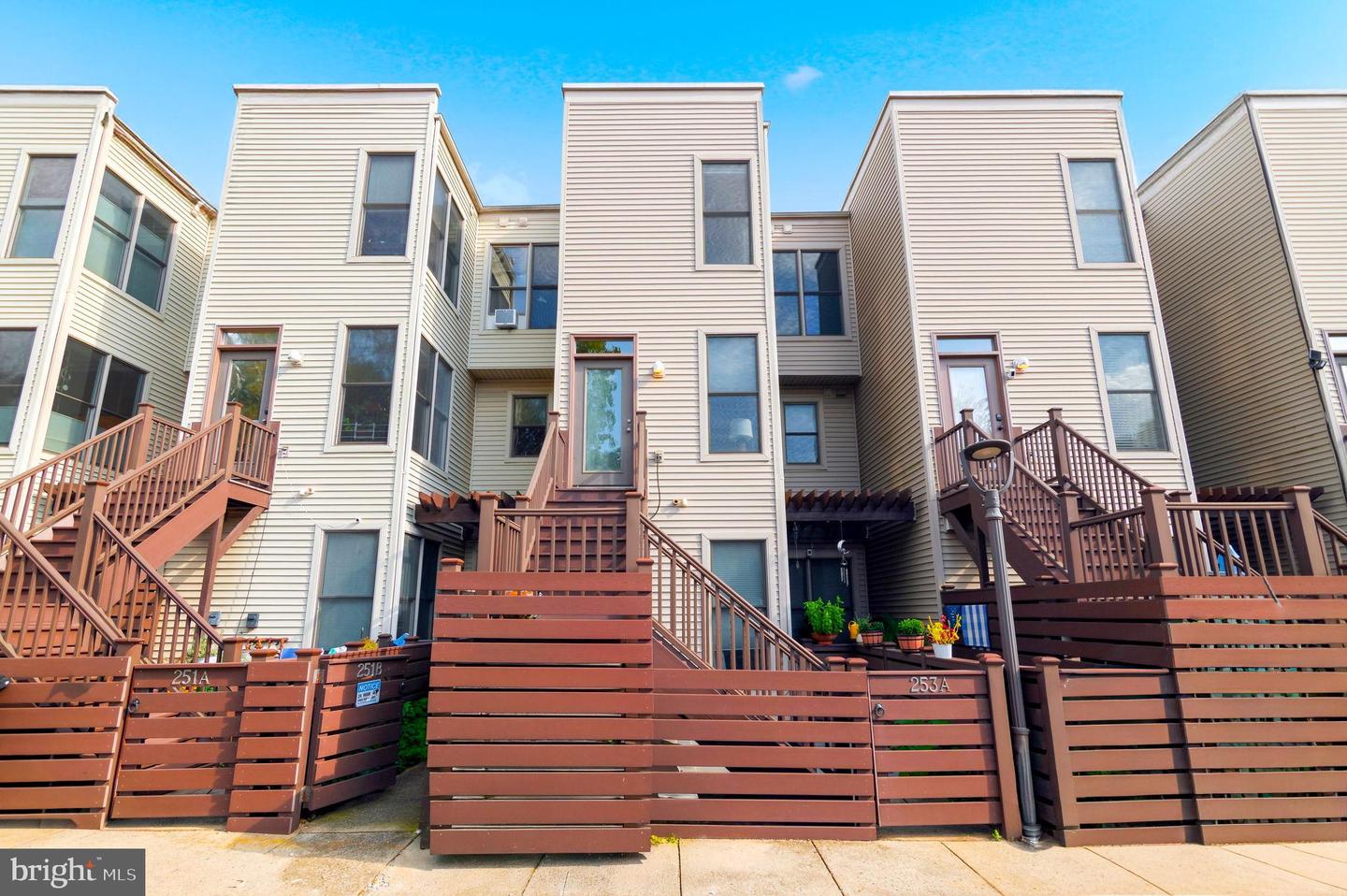 253 14TH ST SE #A, WASHINGTON, District Of Columbia 20003, 3 Bedrooms Bedrooms, 6 Rooms Rooms,2 BathroomsBathrooms,Residential,For sale,253 14TH ST SE #A,DCDC2230514 MLS # DCDC2230514 253 14TH ST SE #A, WASHINGTON, District Of Columbia 20003, 3 Bedrooms Bedrooms, 6 Rooms Rooms,2 BathroomsBathrooms,Residential,For sale,253 14TH ST SE #A,DCDC2230514 MLS # DCDC2230514