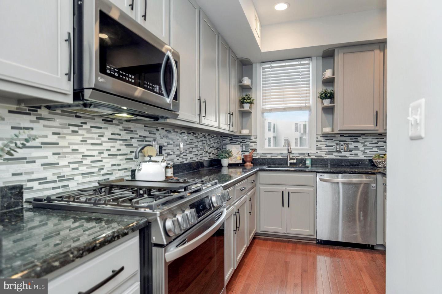 253 14TH ST SE #A, WASHINGTON, District Of Columbia 20003, 3 Bedrooms Bedrooms, 6 Rooms Rooms,2 BathroomsBathrooms,Residential,For sale,253 14TH ST SE #A,DCDC2230514 MLS # DCDC2230514 253 14TH ST SE #A, WASHINGTON, District Of Columbia 20003, 3 Bedrooms Bedrooms, 6 Rooms Rooms,2 BathroomsBathrooms,Residential,For sale,253 14TH ST SE #A,DCDC2230514 MLS # DCDC2230514