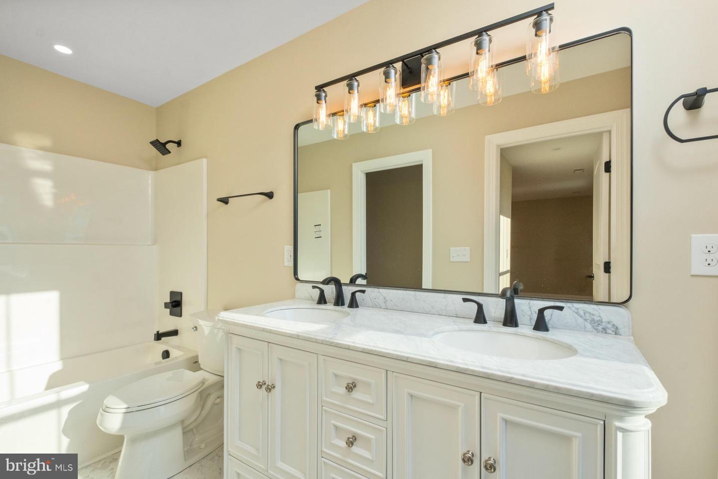 113 S MAIN ST, MT CRAWFORD, Virginia 22841, 3 Bedrooms Bedrooms, 2 Rooms Rooms,3 BathroomsBathrooms,Residential,For sale,113 S MAIN ST,VARO2002698 MLS # VARO2002698 113 S MAIN ST, MT CRAWFORD, Virginia 22841, 3 Bedrooms Bedrooms, 2 Rooms Rooms,3 BathroomsBathrooms,Residential,For sale,113 S MAIN ST,VARO2002698 MLS # VARO2002698