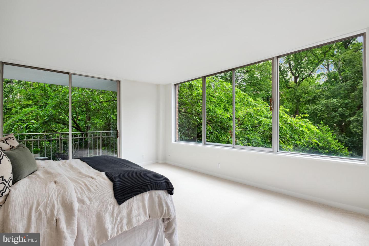 4100 CATHEDRAL AVE NW #709, WASHINGTON, District Of Columbia 20016, 3 Bedrooms Bedrooms, ,3 BathroomsBathrooms,Residential,For sale,4100 CATHEDRAL AVE NW #709,DCDC2230584 MLS # DCDC2230584 4100 CATHEDRAL AVE NW #709, WASHINGTON, District Of Columbia 20016, 3 Bedrooms Bedrooms, ,3 BathroomsBathrooms,Residential,For sale,4100 CATHEDRAL AVE NW #709,DCDC2230584 MLS # DCDC2230584