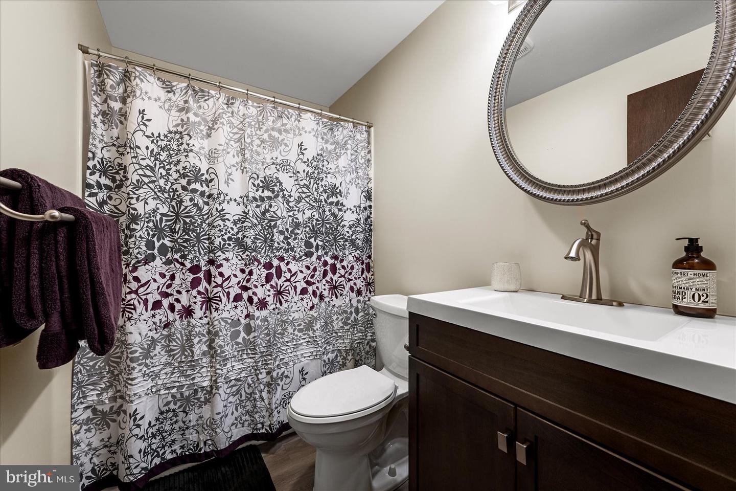 33 HOLLY CT, MT JACKSON, Virginia 22842, 3 Bedrooms Bedrooms, ,2 BathroomsBathrooms,Residential,For sale,33 HOLLY CT,VASH2012934 MLS # VASH2012934 33 HOLLY CT, MT JACKSON, Virginia 22842, 3 Bedrooms Bedrooms, ,2 BathroomsBathrooms,Residential,For sale,33 HOLLY CT,VASH2012934 MLS # VASH2012934