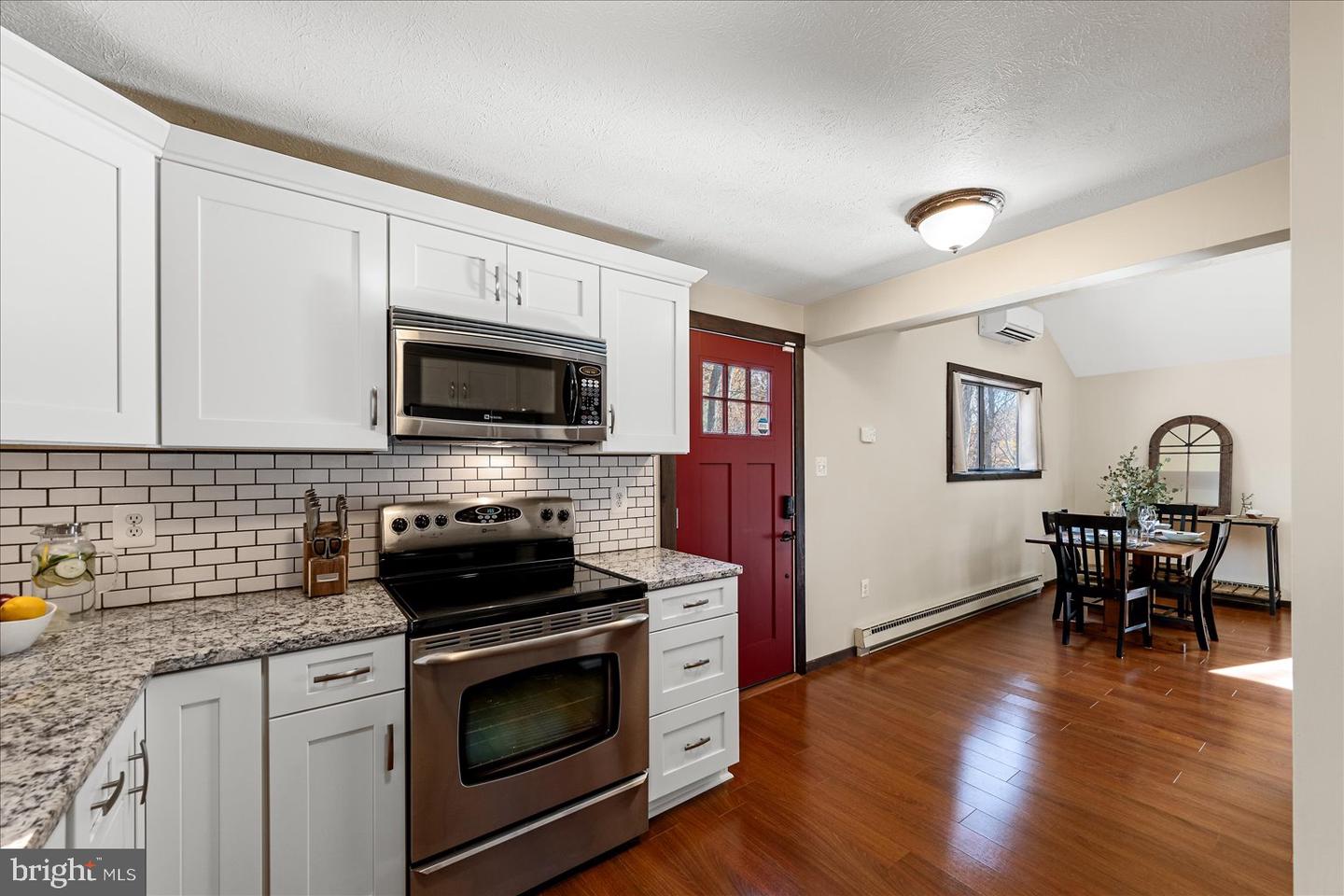 33 HOLLY CT, MT JACKSON, Virginia 22842, 3 Bedrooms Bedrooms, ,2 BathroomsBathrooms,Residential,For sale,33 HOLLY CT,VASH2012934 MLS # VASH2012934 33 HOLLY CT, MT JACKSON, Virginia 22842, 3 Bedrooms Bedrooms, ,2 BathroomsBathrooms,Residential,For sale,33 HOLLY CT,VASH2012934 MLS # VASH2012934