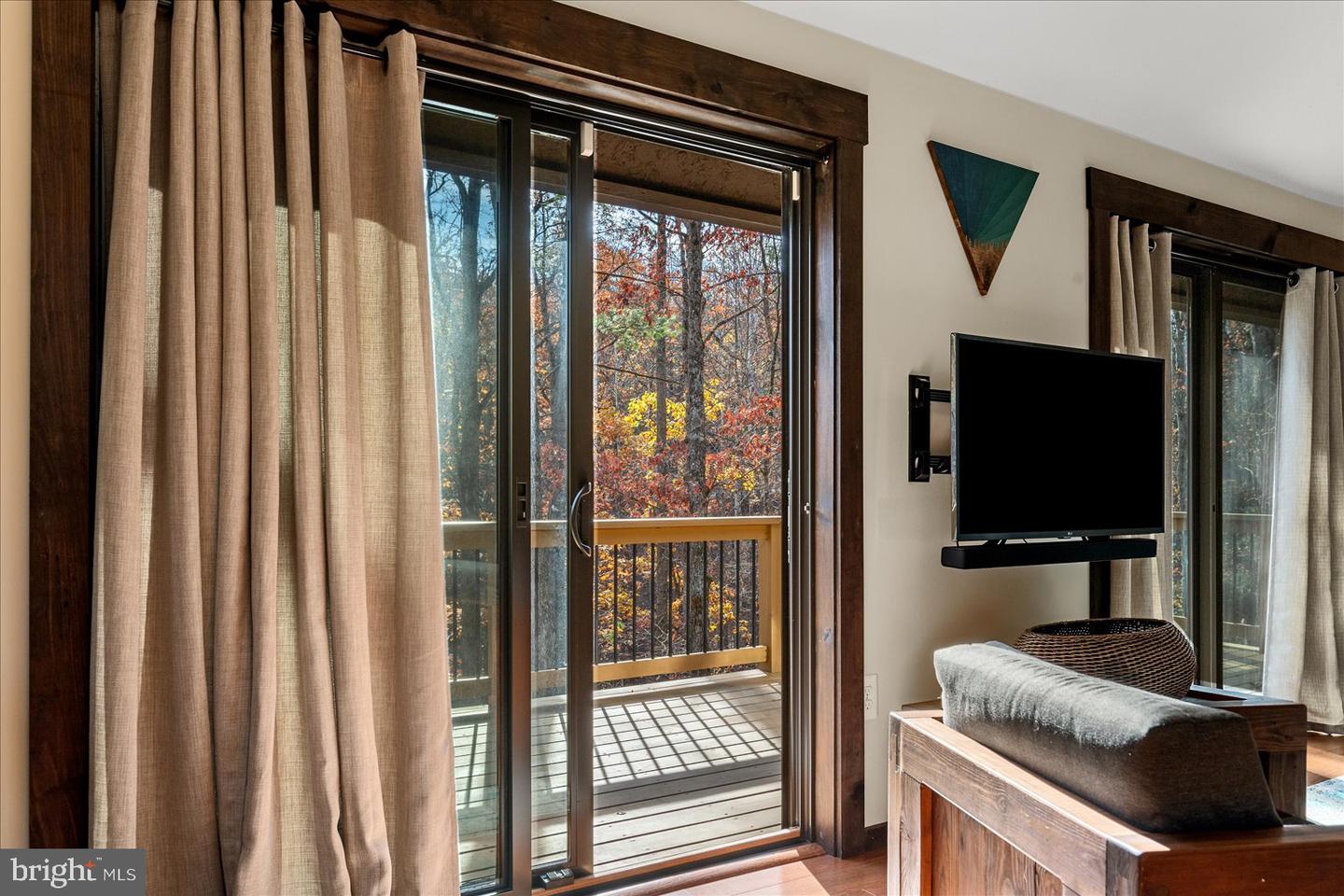 33 HOLLY CT, MT JACKSON, Virginia 22842, 3 Bedrooms Bedrooms, ,2 BathroomsBathrooms,Residential,For sale,33 HOLLY CT,VASH2012934 MLS # VASH2012934 33 HOLLY CT, MT JACKSON, Virginia 22842, 3 Bedrooms Bedrooms, ,2 BathroomsBathrooms,Residential,For sale,33 HOLLY CT,VASH2012934 MLS # VASH2012934