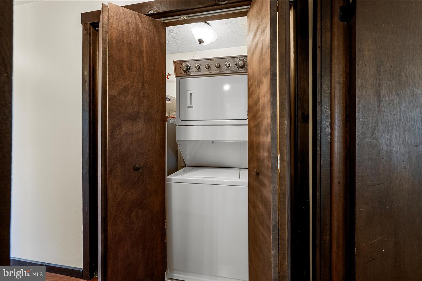 33 HOLLY CT, MT JACKSON, Virginia 22842, 3 Bedrooms Bedrooms, ,2 BathroomsBathrooms,Residential,For sale,33 HOLLY CT,VASH2012934 MLS # VASH2012934 33 HOLLY CT, MT JACKSON, Virginia 22842, 3 Bedrooms Bedrooms, ,2 BathroomsBathrooms,Residential,For sale,33 HOLLY CT,VASH2012934 MLS # VASH2012934