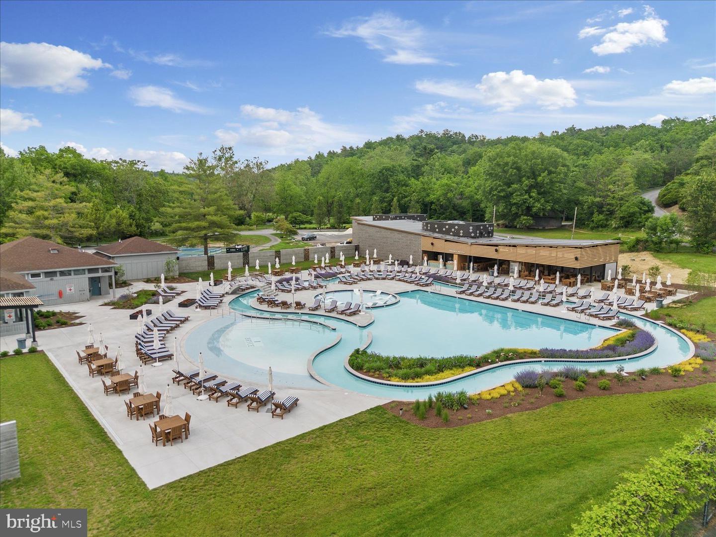 33 HOLLY CT, MT JACKSON, Virginia 22842, 3 Bedrooms Bedrooms, ,2 BathroomsBathrooms,Residential,For sale,33 HOLLY CT,VASH2012934 MLS # VASH2012934 33 HOLLY CT, MT JACKSON, Virginia 22842, 3 Bedrooms Bedrooms, ,2 BathroomsBathrooms,Residential,For sale,33 HOLLY CT,VASH2012934 MLS # VASH2012934