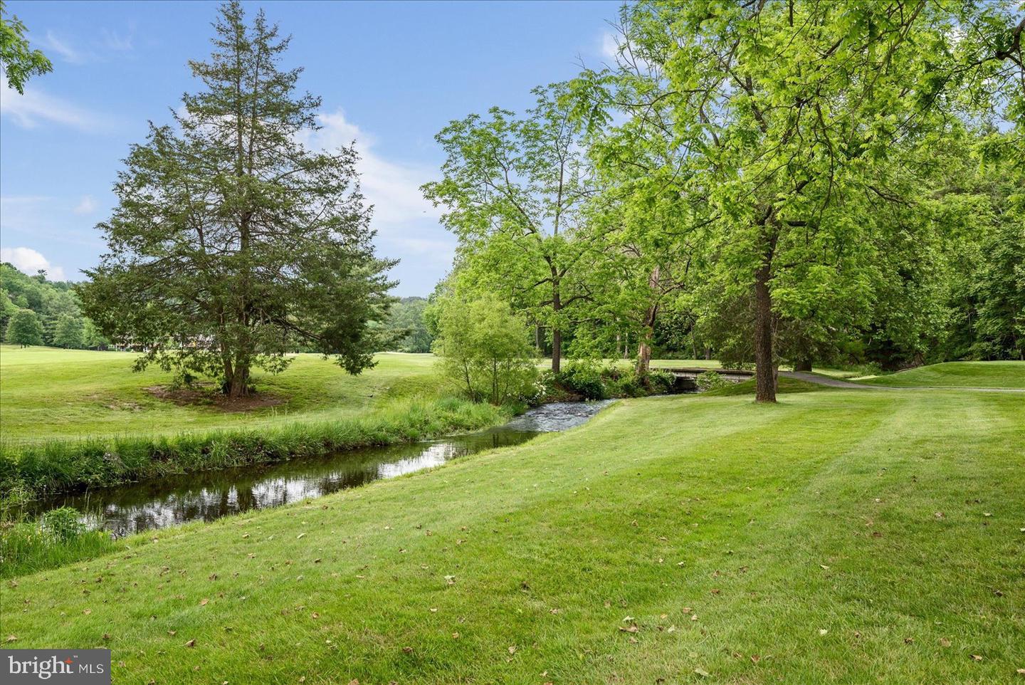 33 HOLLY CT, MT JACKSON, Virginia 22842, 3 Bedrooms Bedrooms, ,2 BathroomsBathrooms,Residential,For sale,33 HOLLY CT,VASH2012934 MLS # VASH2012934 33 HOLLY CT, MT JACKSON, Virginia 22842, 3 Bedrooms Bedrooms, ,2 BathroomsBathrooms,Residential,For sale,33 HOLLY CT,VASH2012934 MLS # VASH2012934