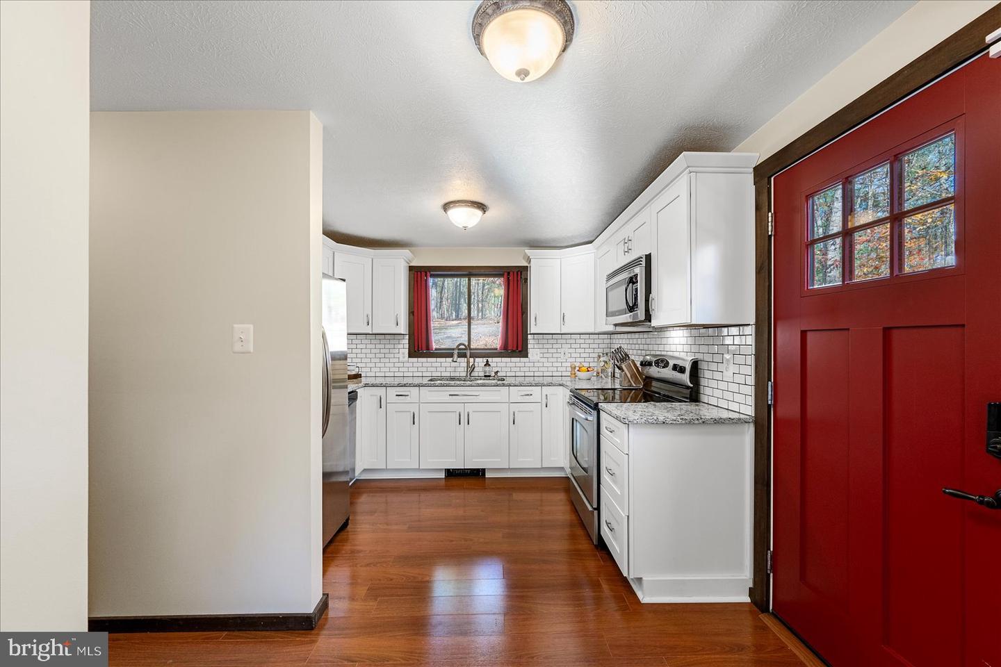 33 HOLLY CT, MT JACKSON, Virginia 22842, 3 Bedrooms Bedrooms, ,2 BathroomsBathrooms,Residential,For sale,33 HOLLY CT,VASH2012934 MLS # VASH2012934 33 HOLLY CT, MT JACKSON, Virginia 22842, 3 Bedrooms Bedrooms, ,2 BathroomsBathrooms,Residential,For sale,33 HOLLY CT,VASH2012934 MLS # VASH2012934