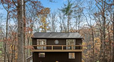 33 HOLLY CT, MT JACKSON, Virginia 22842, 3 Bedrooms Bedrooms, ,2 BathroomsBathrooms,Residential,For sale,33 HOLLY CT,VASH2012934 MLS # VASH2012934