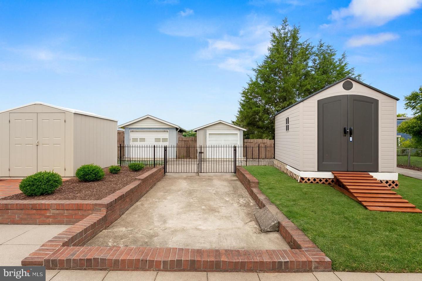 1254 VAN BUREN ST NW, WASHINGTON, District Of Columbia 20012, 3 Bedrooms Bedrooms, 5 Rooms Rooms,2 BathroomsBathrooms,Residential,For sale,1254 VAN BUREN ST NW,DCDC2230608 MLS # DCDC2230608 1254 VAN BUREN ST NW, WASHINGTON, District Of Columbia 20012, 3 Bedrooms Bedrooms, 5 Rooms Rooms,2 BathroomsBathrooms,Residential,For sale,1254 VAN BUREN ST NW,DCDC2230608 MLS # DCDC2230608