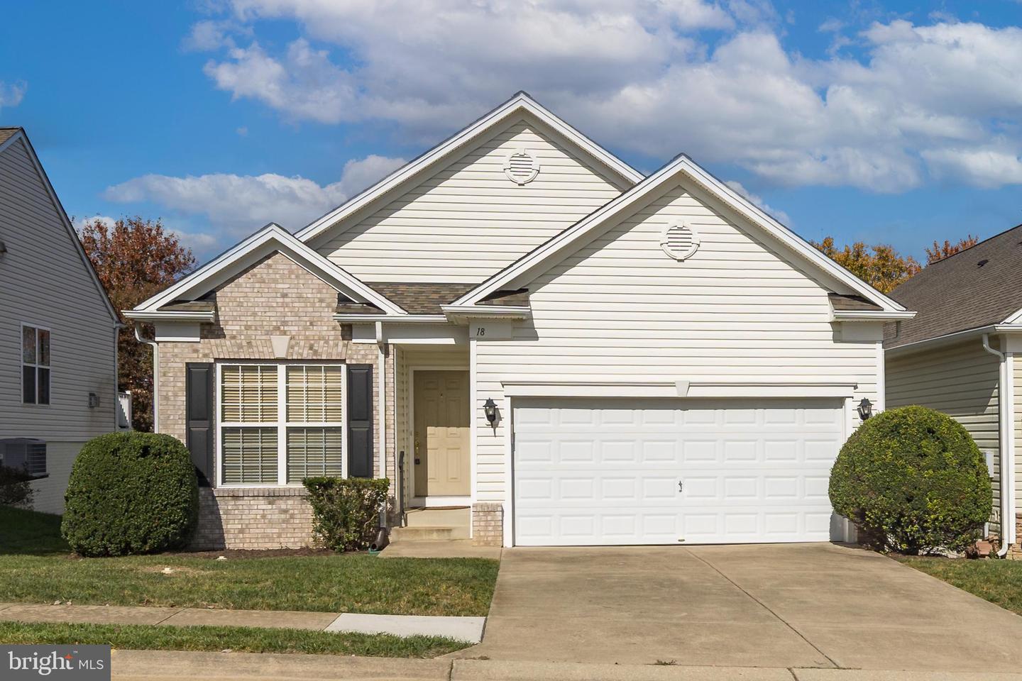 18 CHANTILLY PL, FREDERICKSBURG, Virginia 22406, 3 Bedrooms Bedrooms, ,3 BathroomsBathrooms,Residential,For sale,18 CHANTILLY PL,VAST2044056 MLS # VAST2044056