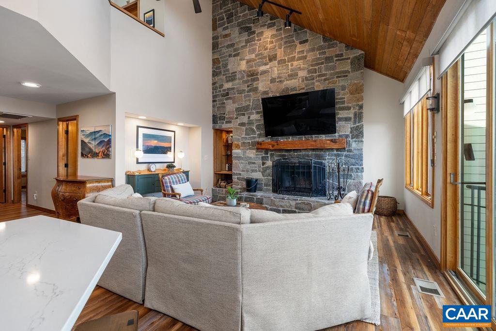 1582 VISTAS CONDOS, WINTERGREEN RESORT, Virginia 22967, 3 Bedrooms Bedrooms, ,3 BathroomsBathrooms,Residential,For sale,1582 VISTAS CONDOS,670755 MLS # 670755 1582 VISTAS CONDOS, WINTERGREEN RESORT, Virginia 22967, 3 Bedrooms Bedrooms, ,3 BathroomsBathrooms,Residential,For sale,1582 VISTAS CONDOS,670755 MLS # 670755