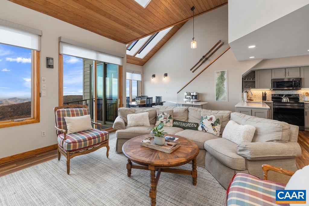 1582 VISTAS CONDOS, WINTERGREEN RESORT, Virginia 22967, 3 Bedrooms Bedrooms, ,3 BathroomsBathrooms,Residential,For sale,1582 VISTAS CONDOS,670755 MLS # 670755 1582 VISTAS CONDOS, WINTERGREEN RESORT, Virginia 22967, 3 Bedrooms Bedrooms, ,3 BathroomsBathrooms,Residential,For sale,1582 VISTAS CONDOS,670755 MLS # 670755