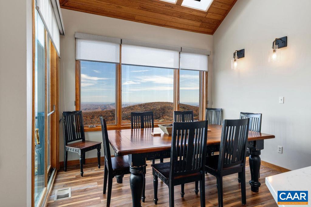 1582 VISTAS CONDOS, WINTERGREEN RESORT, Virginia 22967, 3 Bedrooms Bedrooms, ,3 BathroomsBathrooms,Residential,For sale,1582 VISTAS CONDOS,670755 MLS # 670755 1582 VISTAS CONDOS, WINTERGREEN RESORT, Virginia 22967, 3 Bedrooms Bedrooms, ,3 BathroomsBathrooms,Residential,For sale,1582 VISTAS CONDOS,670755 MLS # 670755