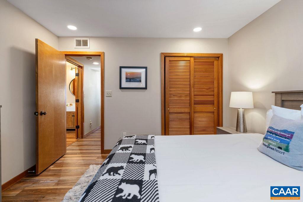 1582 VISTAS CONDOS, WINTERGREEN RESORT, Virginia 22967, 3 Bedrooms Bedrooms, ,3 BathroomsBathrooms,Residential,For sale,1582 VISTAS CONDOS,670755 MLS # 670755 1582 VISTAS CONDOS, WINTERGREEN RESORT, Virginia 22967, 3 Bedrooms Bedrooms, ,3 BathroomsBathrooms,Residential,For sale,1582 VISTAS CONDOS,670755 MLS # 670755