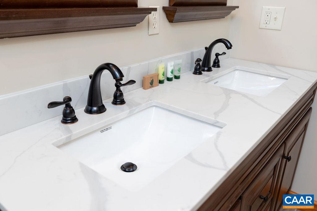 1582 VISTAS CONDOS, WINTERGREEN RESORT, Virginia 22967, 3 Bedrooms Bedrooms, ,3 BathroomsBathrooms,Residential,For sale,1582 VISTAS CONDOS,670755 MLS # 670755 1582 VISTAS CONDOS, WINTERGREEN RESORT, Virginia 22967, 3 Bedrooms Bedrooms, ,3 BathroomsBathrooms,Residential,For sale,1582 VISTAS CONDOS,670755 MLS # 670755