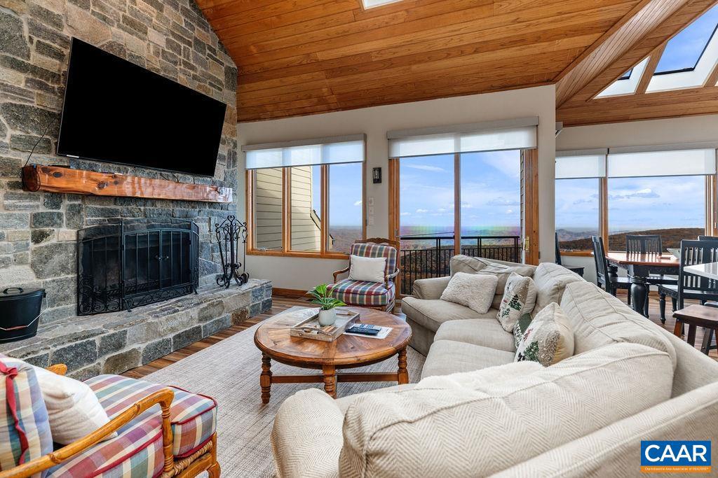 1582 VISTAS CONDOS, WINTERGREEN RESORT, Virginia 22967, 3 Bedrooms Bedrooms, ,3 BathroomsBathrooms,Residential,For sale,1582 VISTAS CONDOS,670755 MLS # 670755 1582 VISTAS CONDOS, WINTERGREEN RESORT, Virginia 22967, 3 Bedrooms Bedrooms, ,3 BathroomsBathrooms,Residential,For sale,1582 VISTAS CONDOS,670755 MLS # 670755