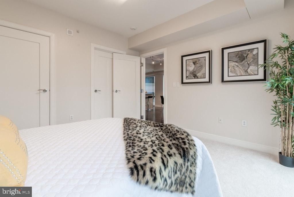 1111 19TH ST N #1403, ARLINGTON, Virginia 22209, 2 Bedrooms Bedrooms, ,2 BathroomsBathrooms,Residential,For sale,1111 19TH ST N #1403,VAAR2065754 MLS # VAAR2065754