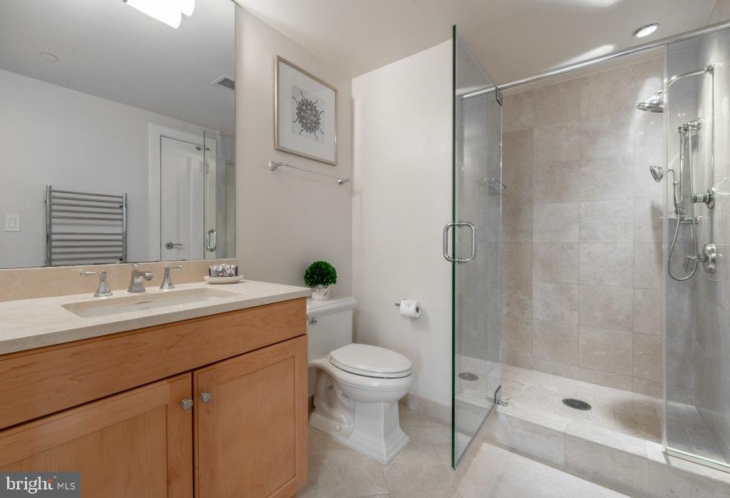 1111 19TH ST N #1403, ARLINGTON, Virginia 22209, 2 Bedrooms Bedrooms, ,2 BathroomsBathrooms,Residential,For sale,1111 19TH ST N #1403,VAAR2065754 MLS # VAAR2065754