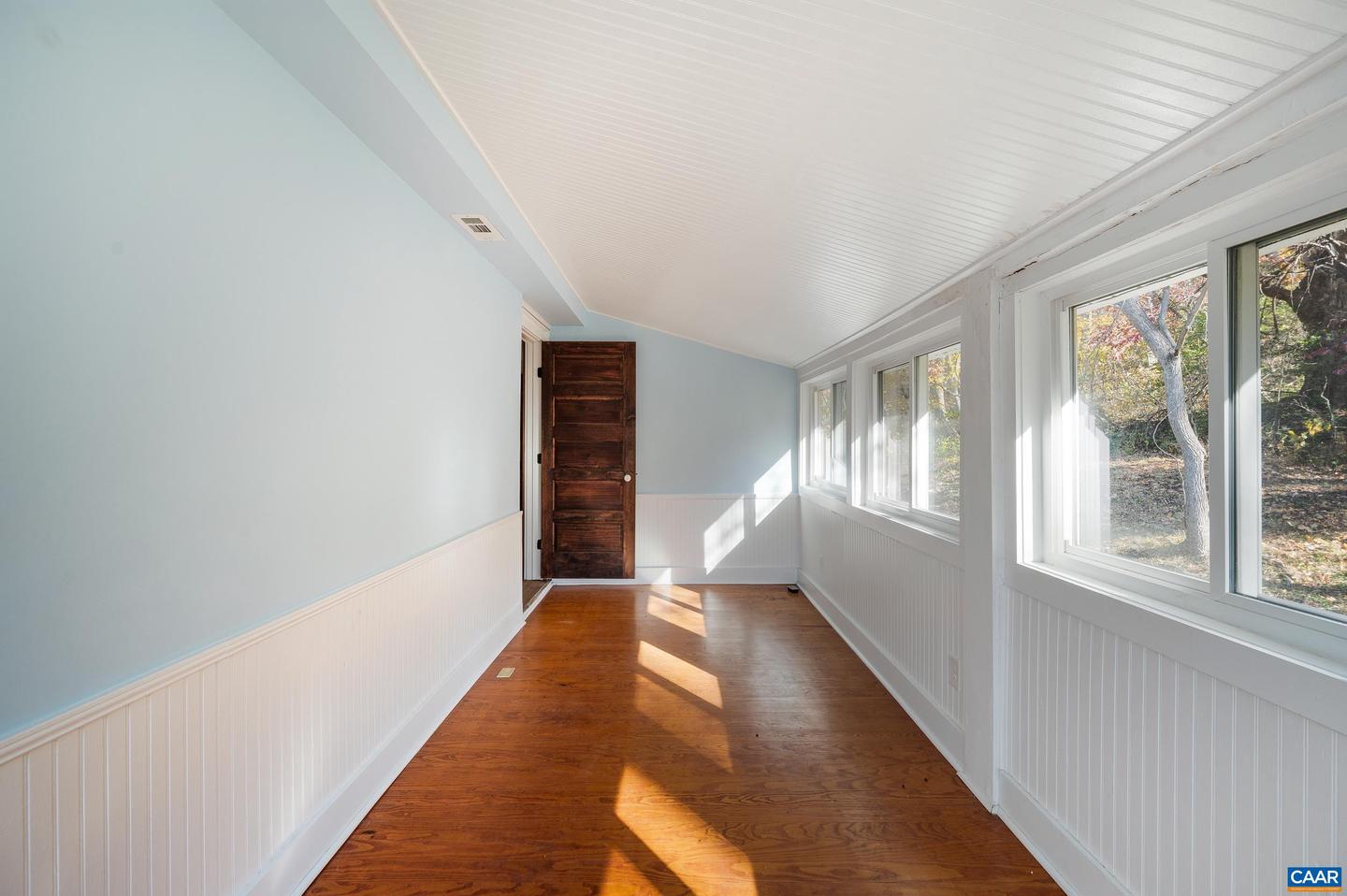 2728 EAST BRANCH LOOP, ROSELAND, Virginia 22967, 2 Bedrooms Bedrooms, ,2 BathroomsBathrooms,Residential,For sale,2728 EAST BRANCH LOOP,670774 MLS # 670774 2728 EAST BRANCH LOOP, ROSELAND, Virginia 22967, 2 Bedrooms Bedrooms, ,2 BathroomsBathrooms,Residential,For sale,2728 EAST BRANCH LOOP,670774 MLS # 670774